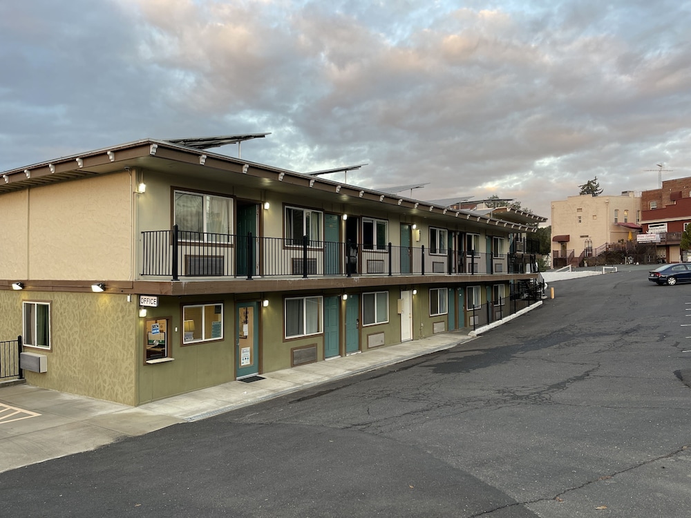 Sierra Inn 1/17