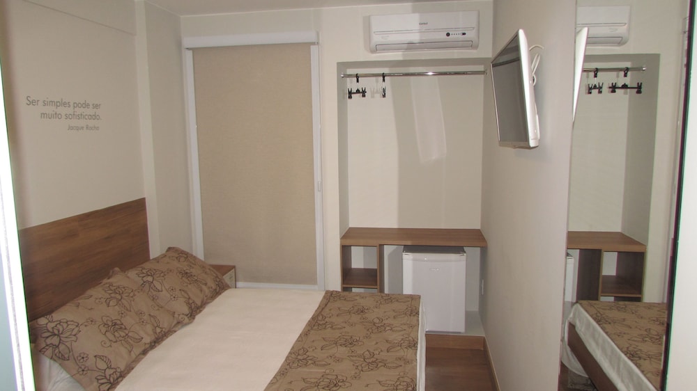 Play Hotel 29/47