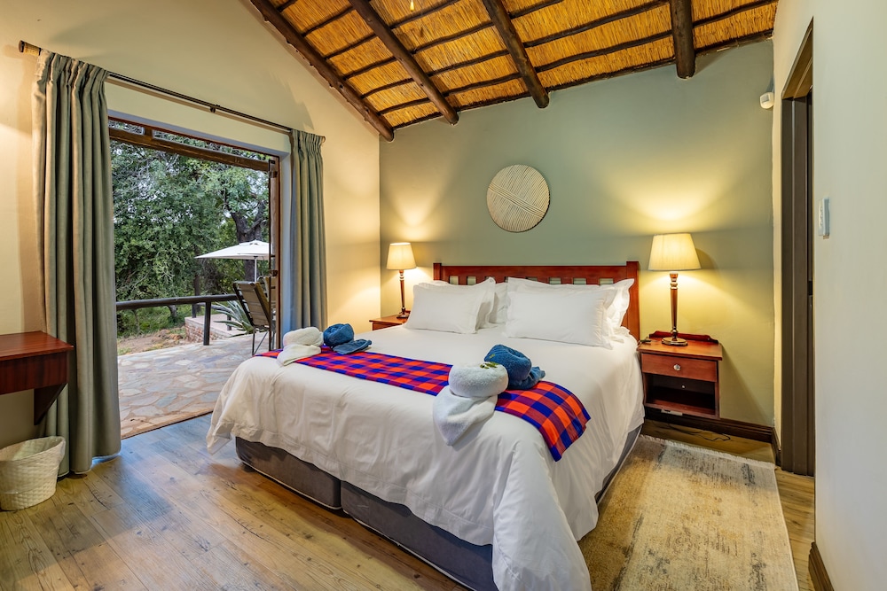 Phelwana Game Lodge 2/50