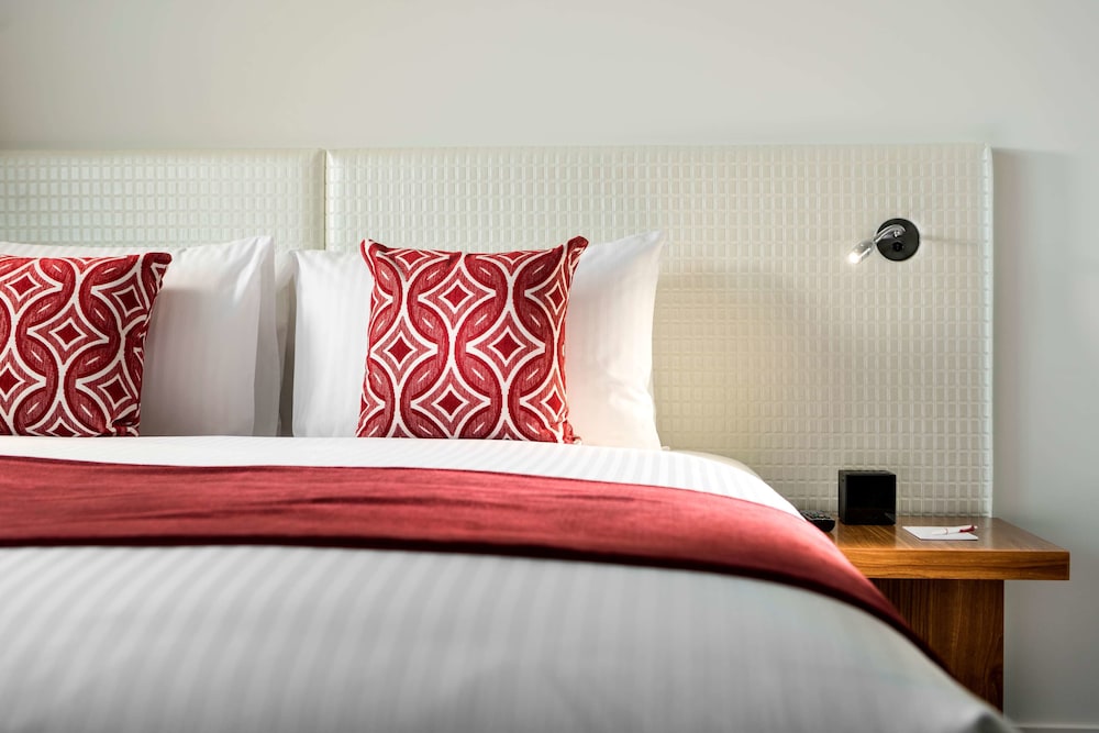 Ramada by Wyndham VetroBlu Scarborough Beach 22/55