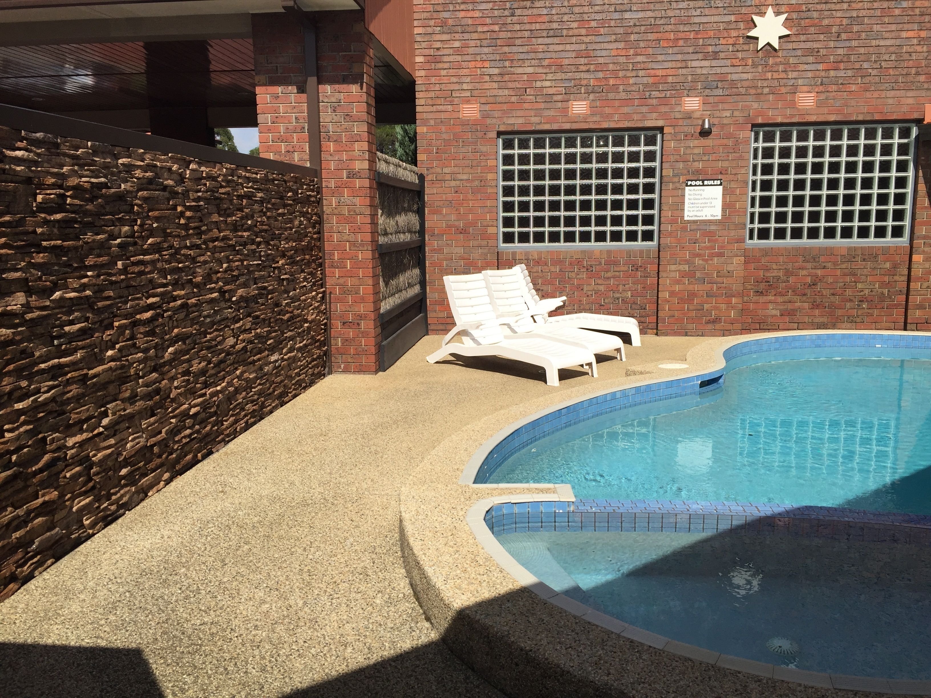 Hotel Bruce County 15/17