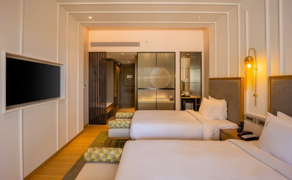Holiday Inn Goa Candolim 16/75
