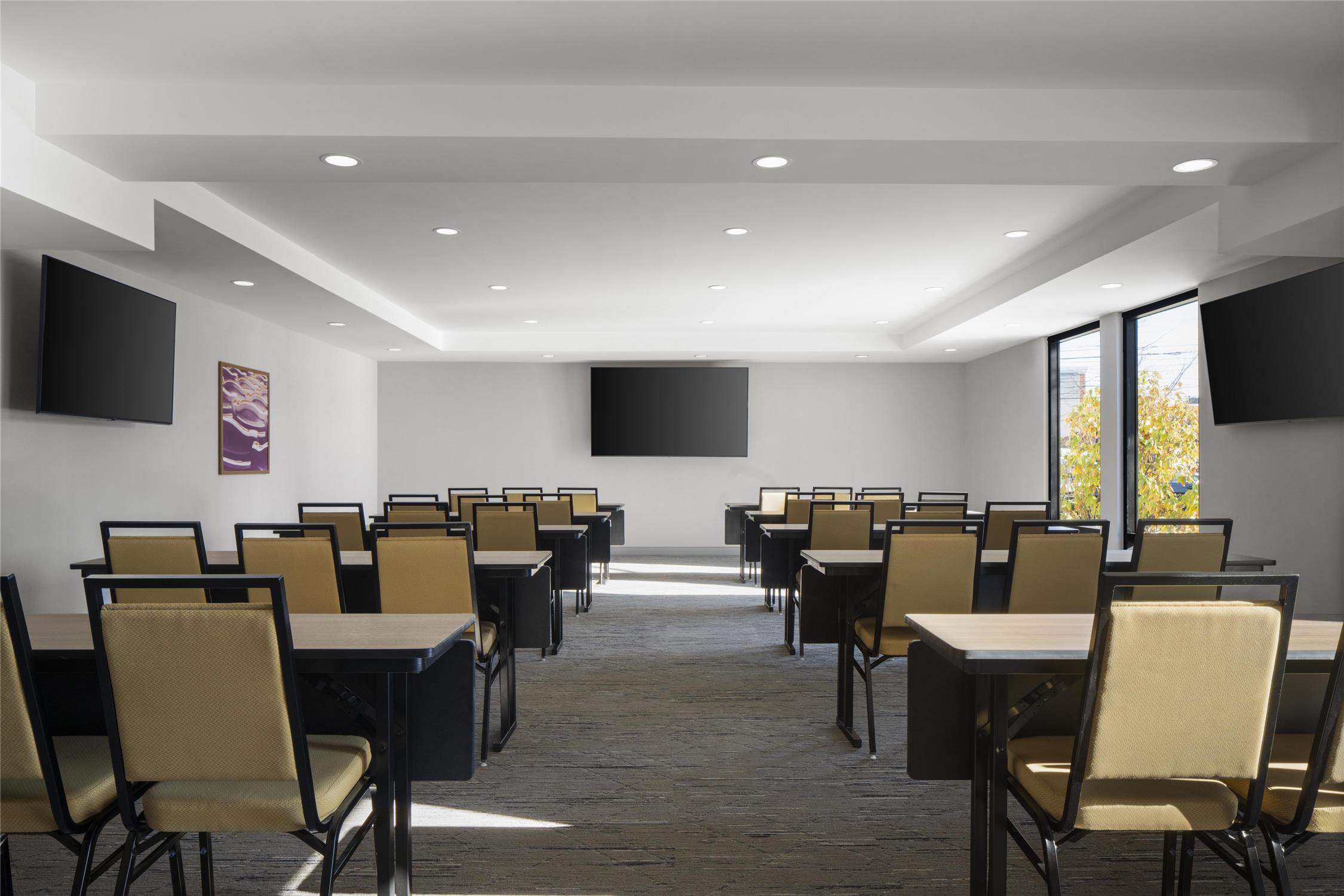 Hampton Inn York 47/53