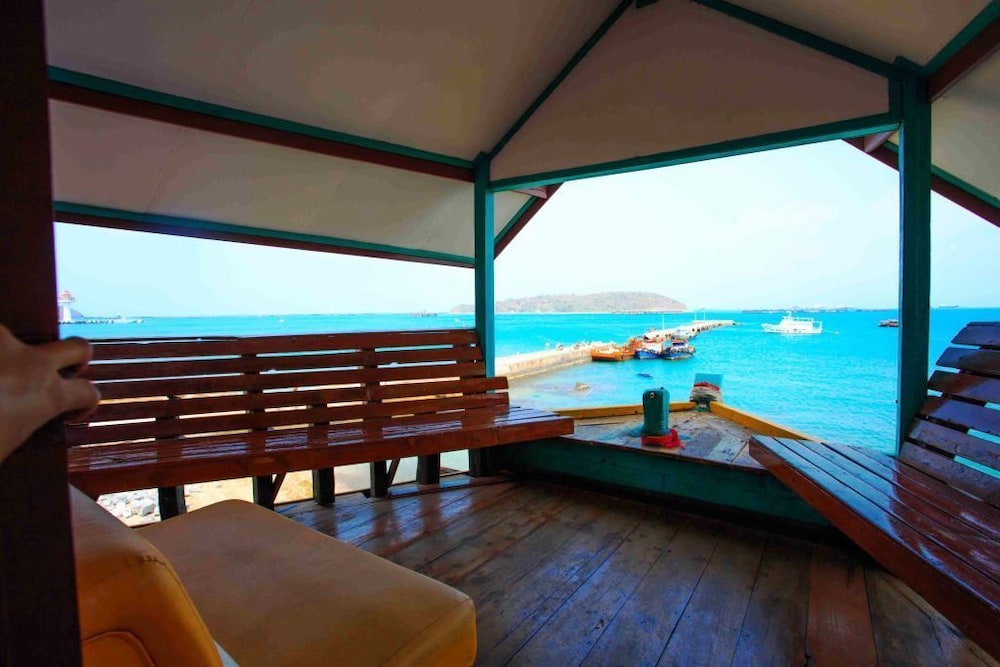 Rimtalay Resort Koh-Sichang 36/70