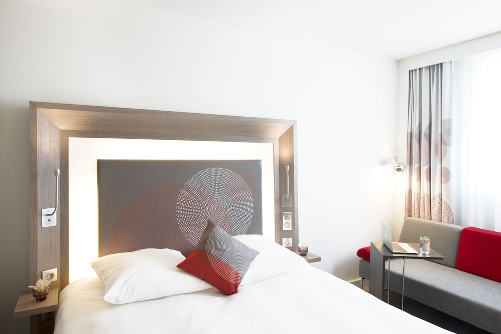 NOVOTEL LODZ CENTRUM 35/77