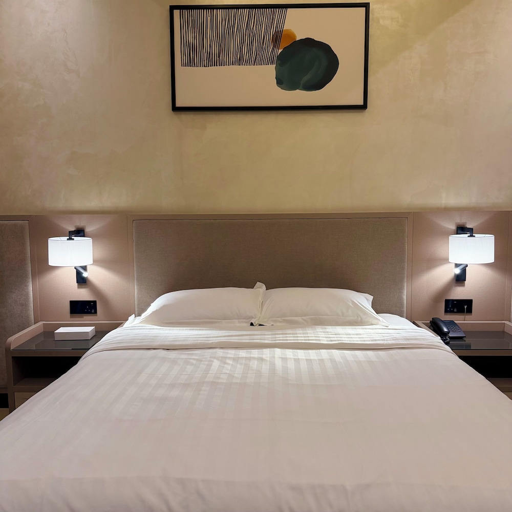 Mandarin Hotel Apartments 7/49