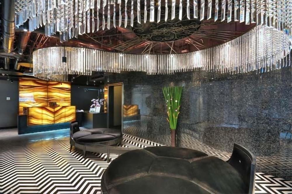 Skye Hotel Bangkok 58/58