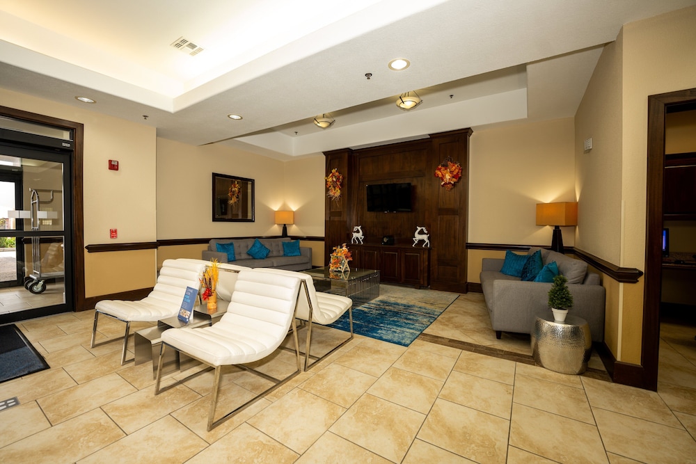 Holiday Inn Express Hotel Suites Deer Park 24/44