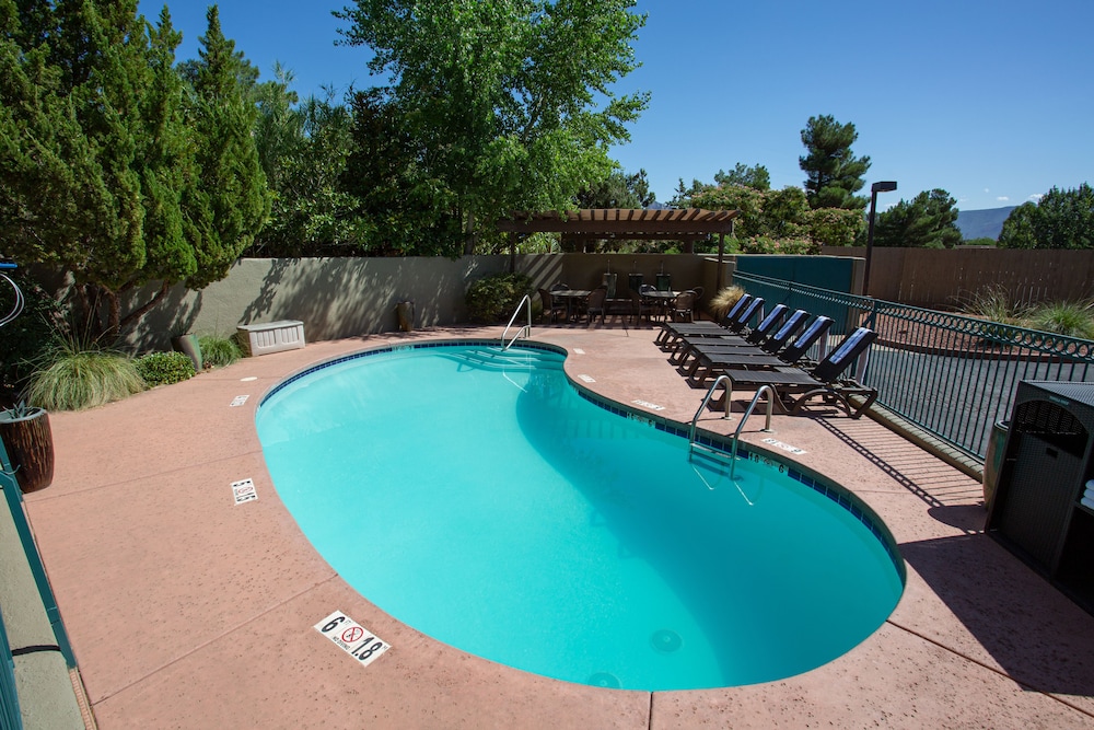 Southwest Inn at Sedona 5/72