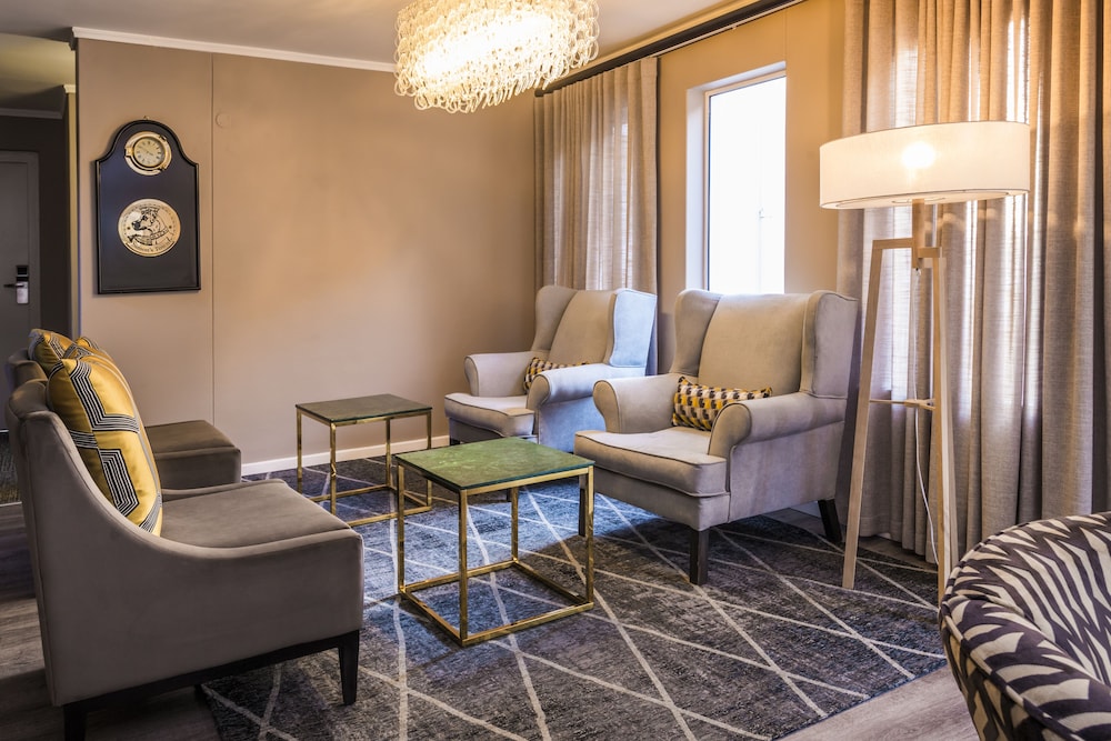 Simon's Town Quayside Hotel 35/60