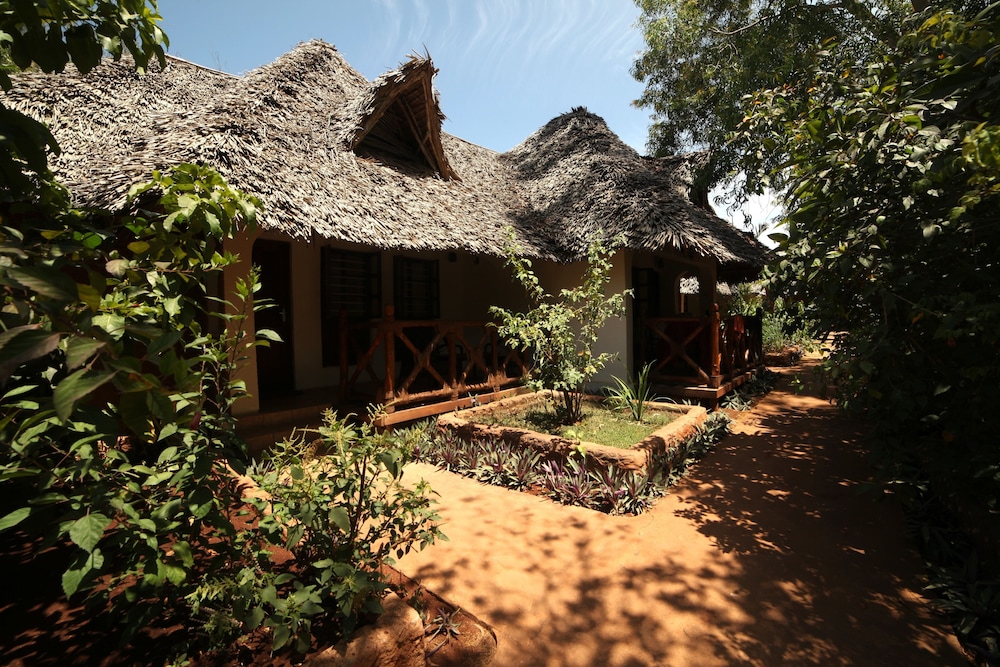 Langi Langi Beach Bungalows 41/47