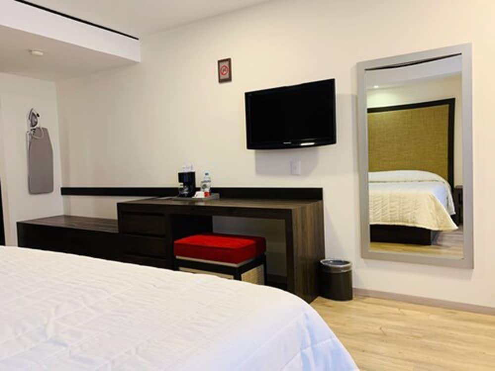 Hotel Lepanto 13/68
