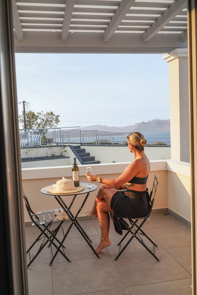 The Noverian Bios Caldera, Sunset Suites 34/58