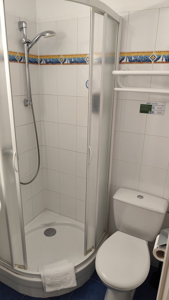 BEST HOTEL CAEN CITIS 48/51