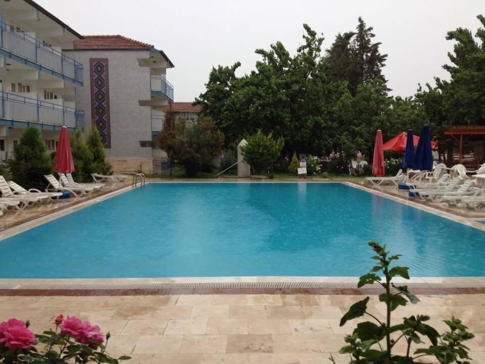Uyum Hotel 23/24