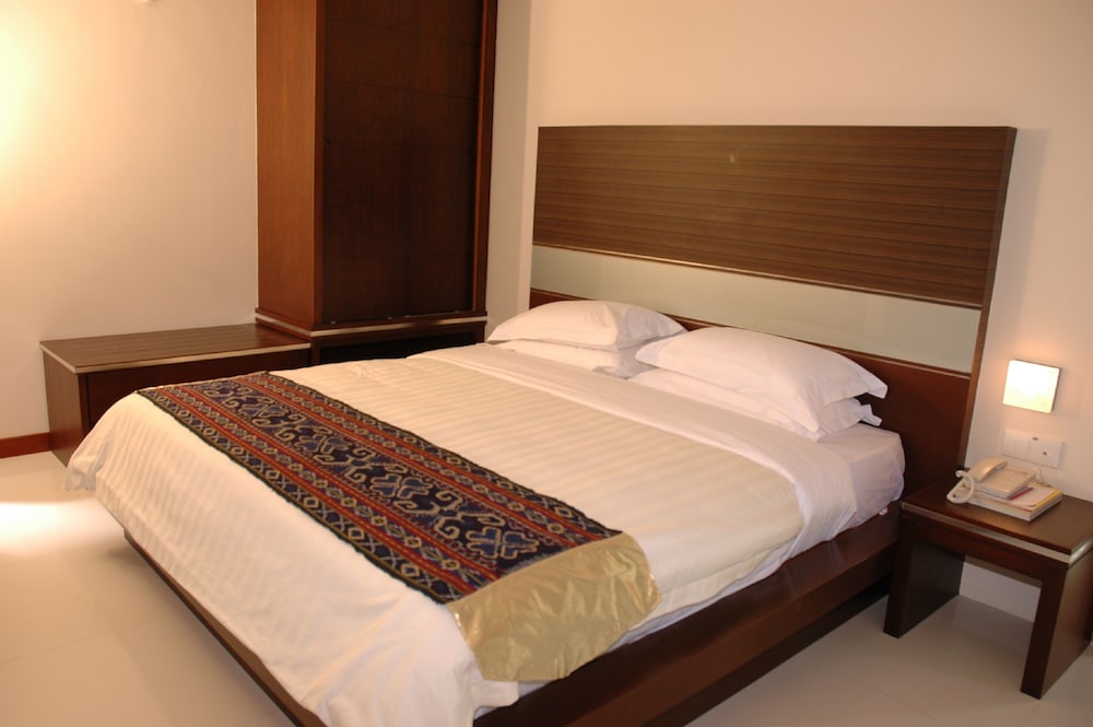Kinabalu Daya Hotel 28/72