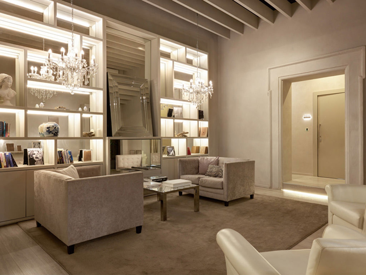 Pantheon Luxury 24/50