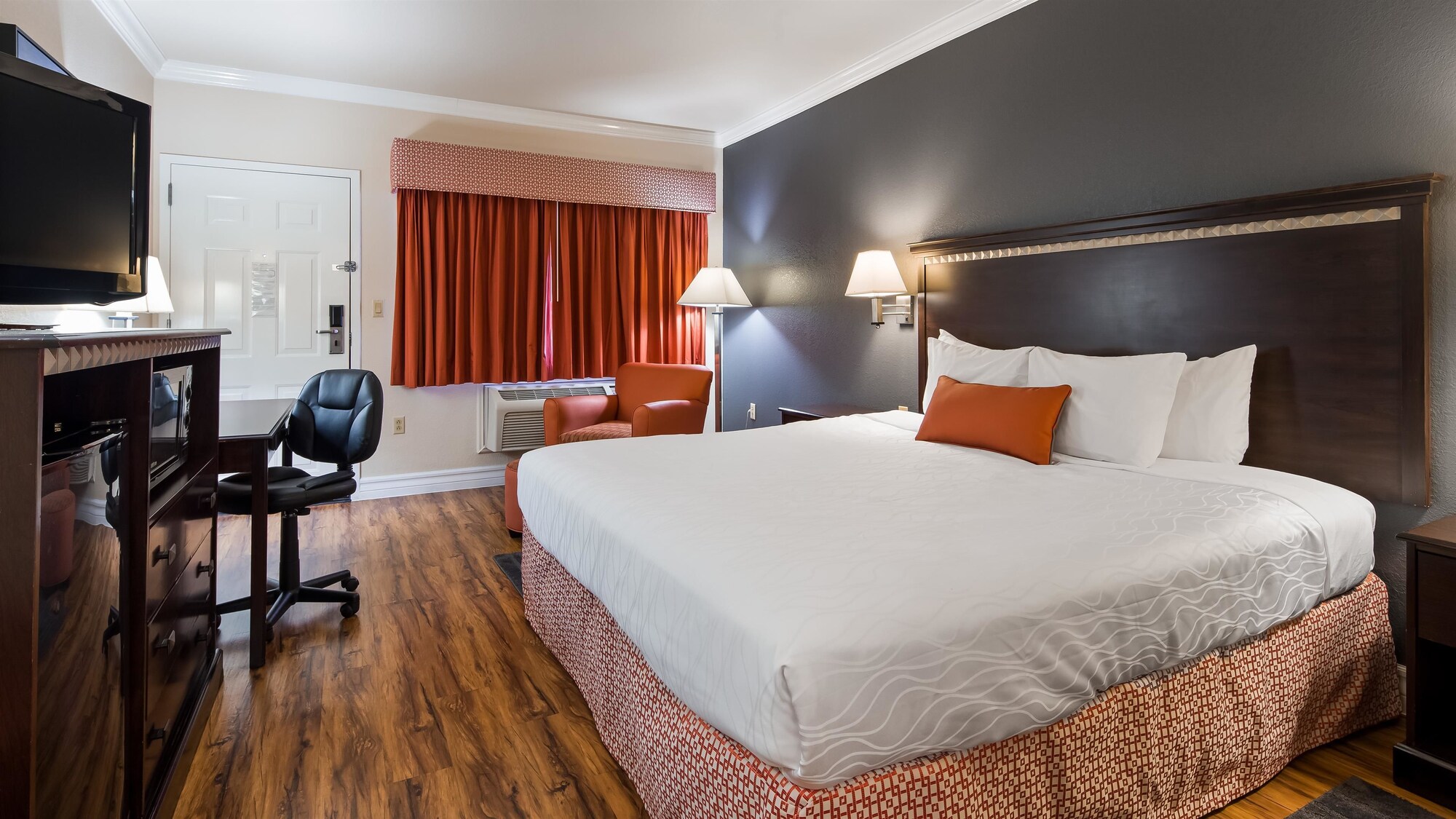 Standard, King Bed