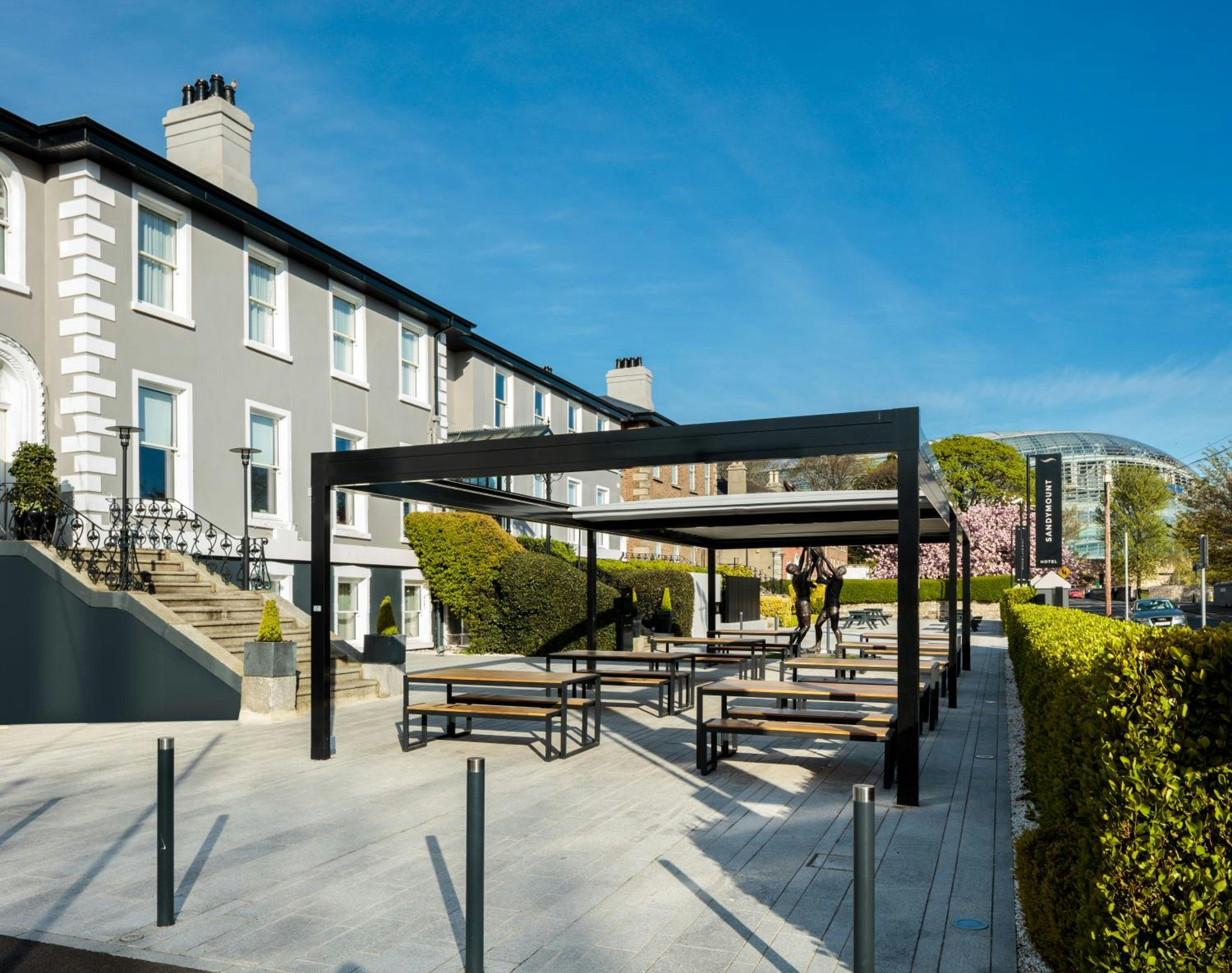 The Sandymount Hotel 13/14