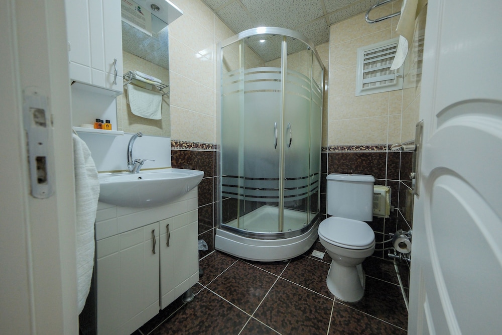 غرفة مفردة، Grand Hotel Palmiye 11/12