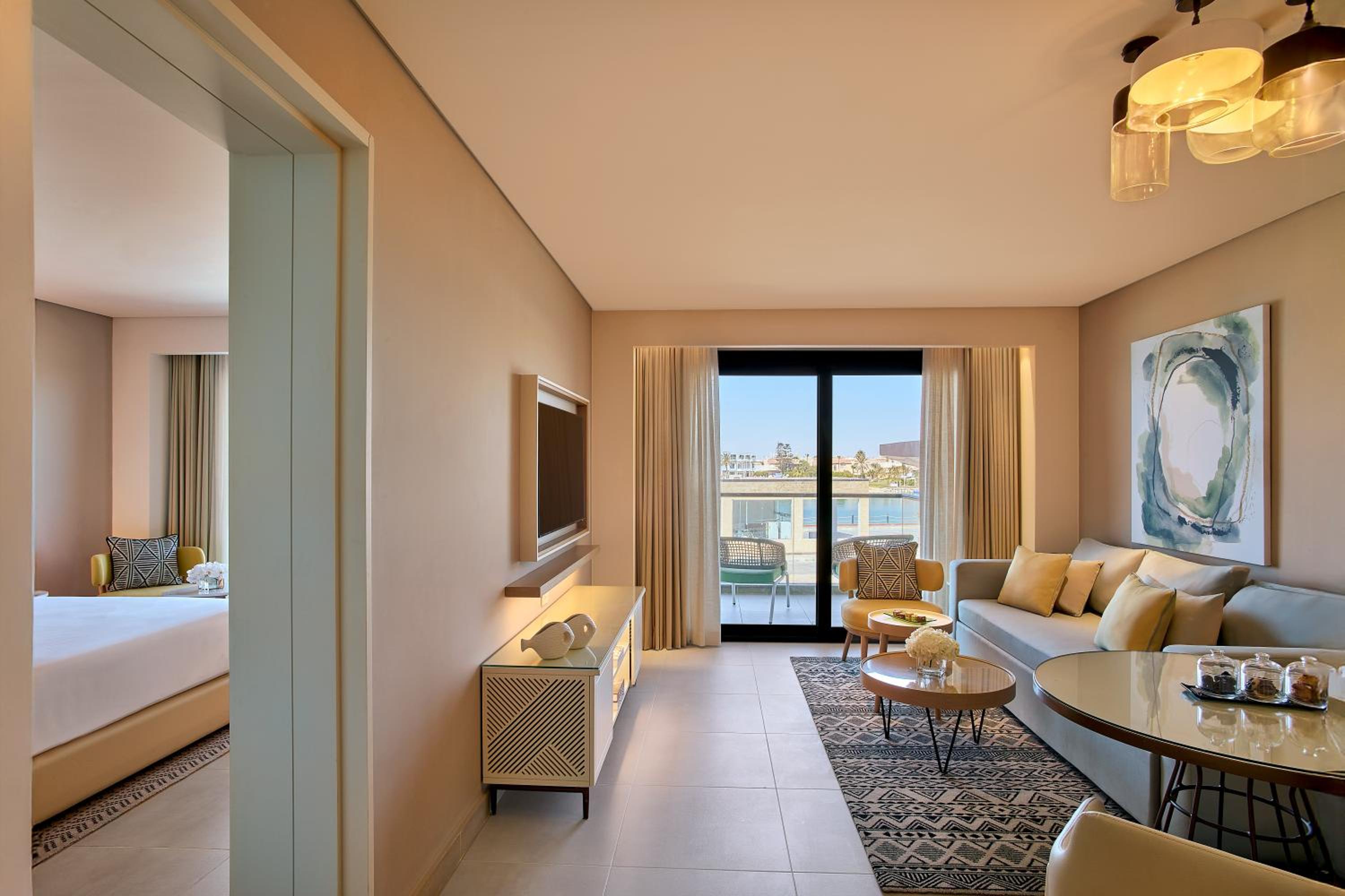 1 Bedroom, Suite, King Bed, Marina City View