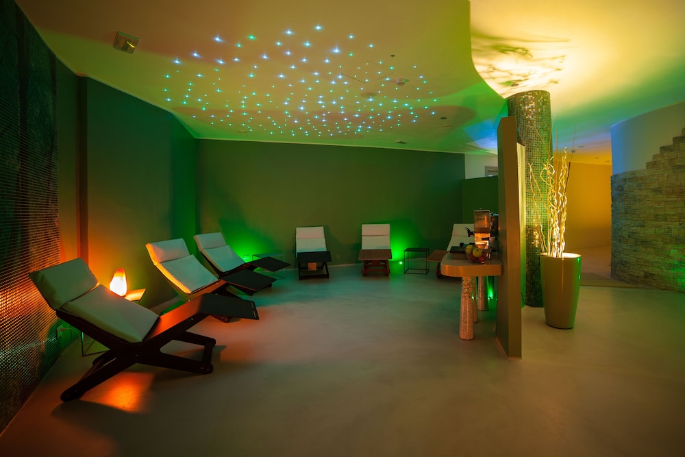 Mercure Olbia Hotel e Spa 70/76