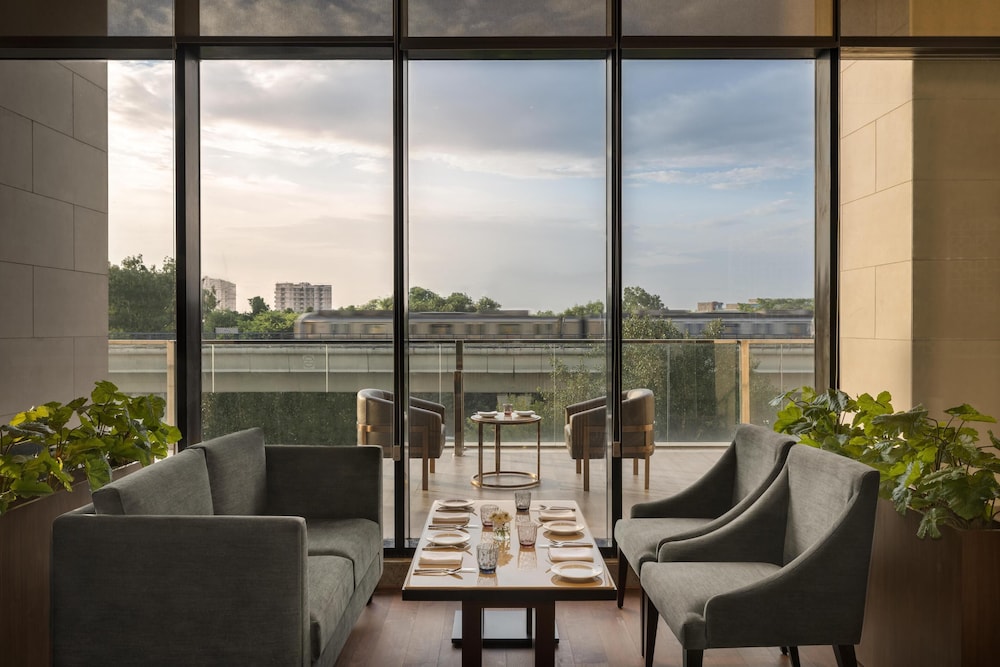 Radisson Hotel Delhi MG Road 21/33
