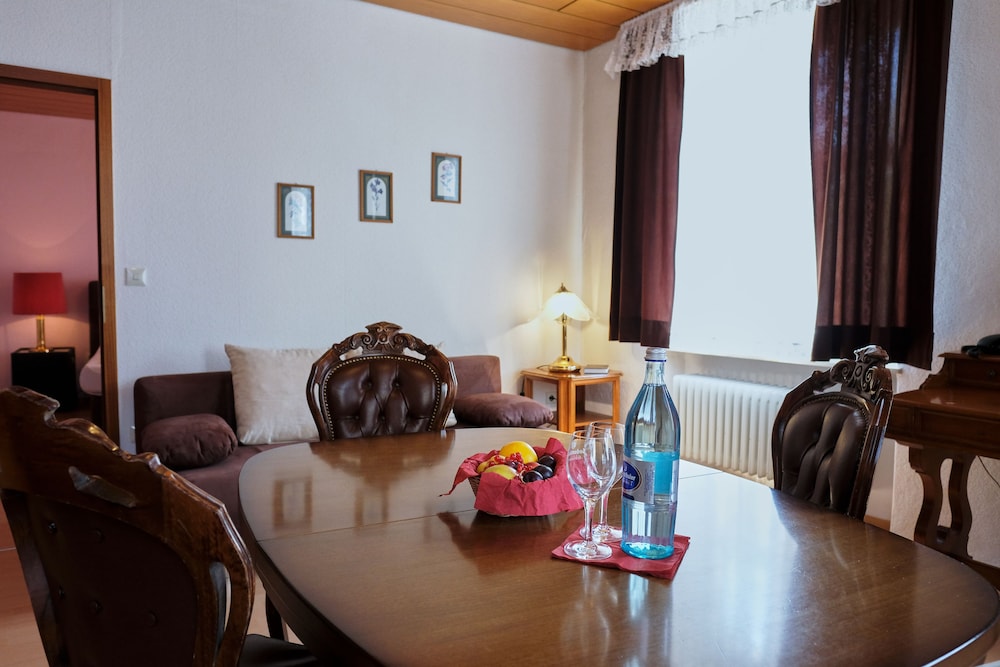 Romantica Hotel Blauer Hecht 42/57
