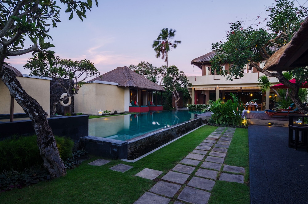 Imani Villas 32/46