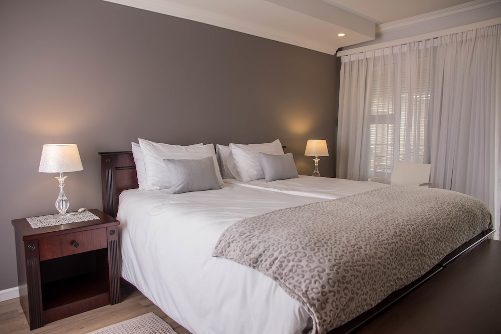 Sea Breeze Guesthouse 14/63