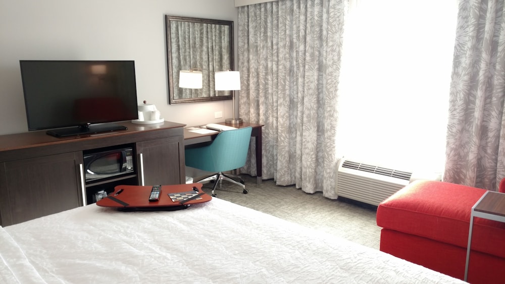 Hampton Inn Suffolk 29/53