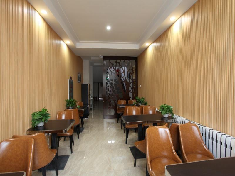 GreenTree Alliance Hulunbeier Zhalantun Railway Station Hotel 38/42