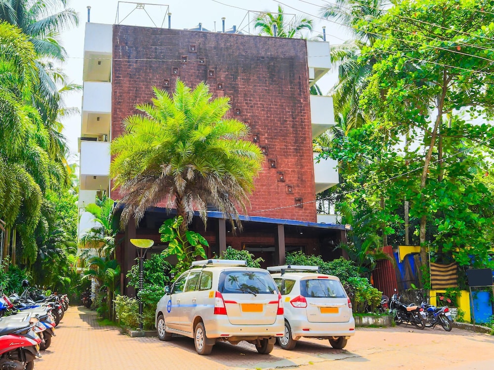 Oyo Premium Anjuna Flea Market Road 43/50