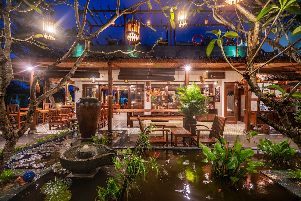 Hoi An Chic 8/76