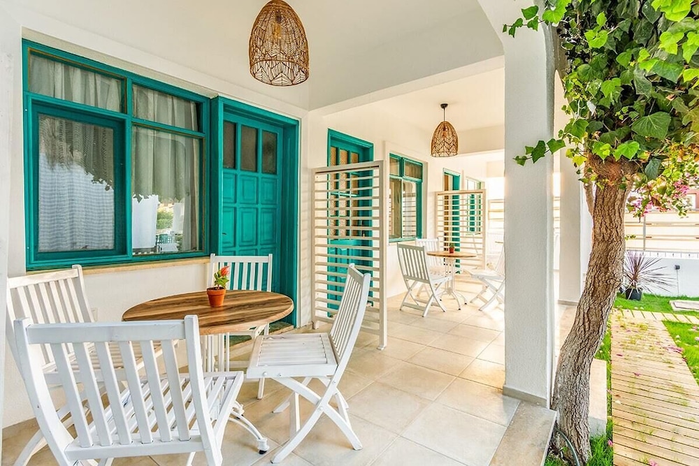 Avlu Otel Palamutbuku 2/19