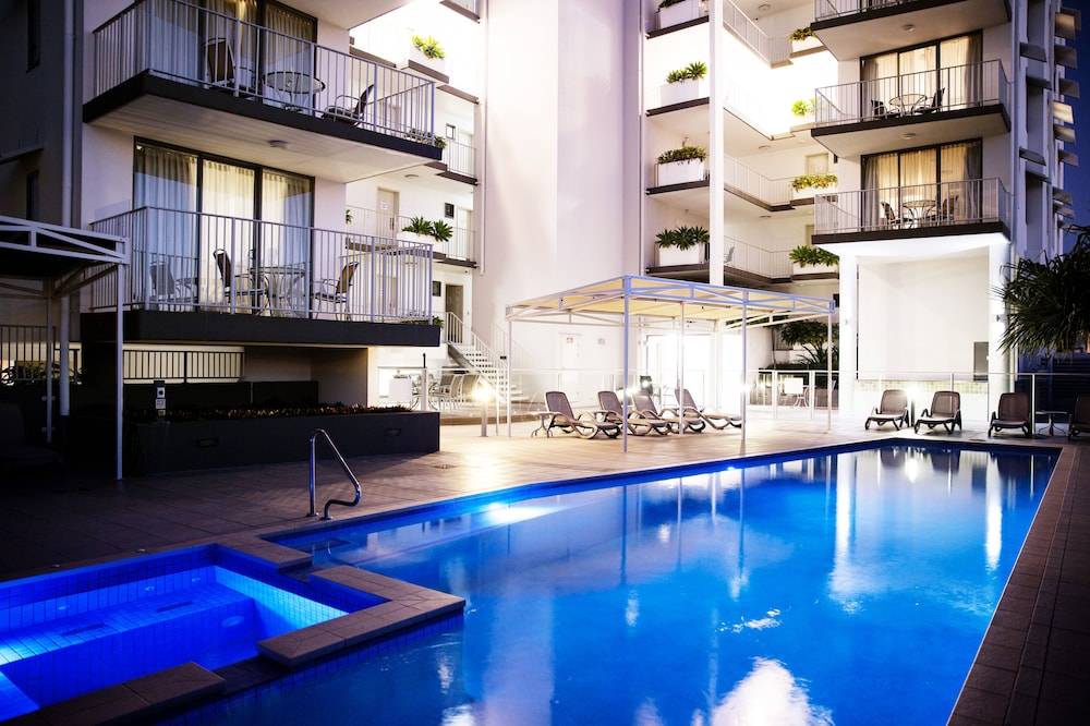 Ocean Views Resort 1/70