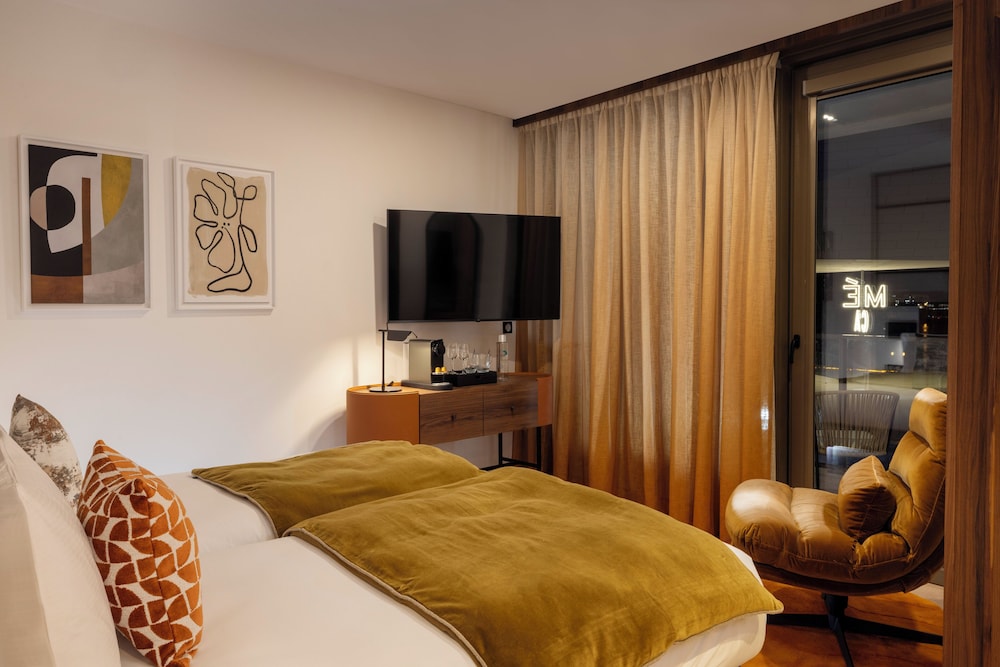 Hotel 56 Bordeaux - Handwritten Collection 24/62