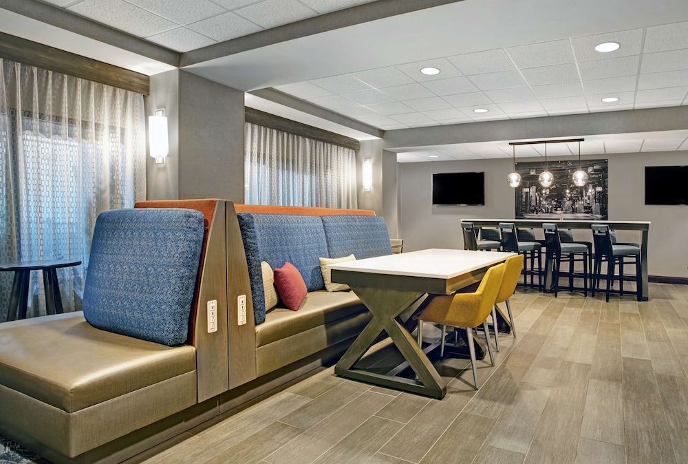 Hampton Inn Greenville I-385 Woodruff Rd. 44/45