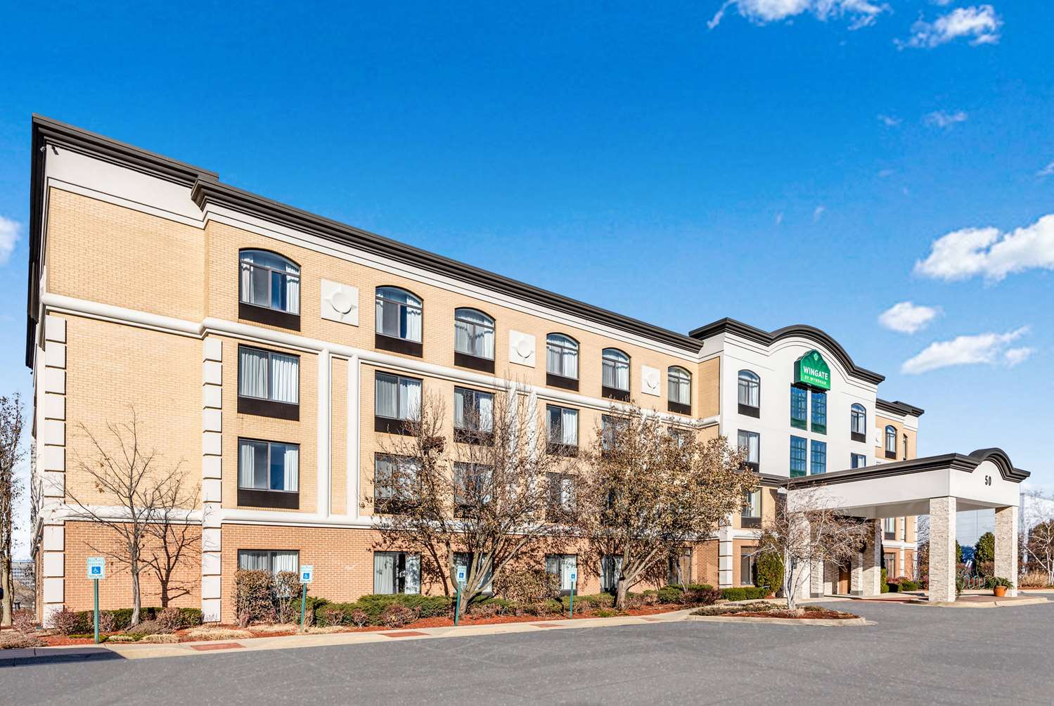 Wingate by Wyndham Schaumburg / Convention Center 66/72