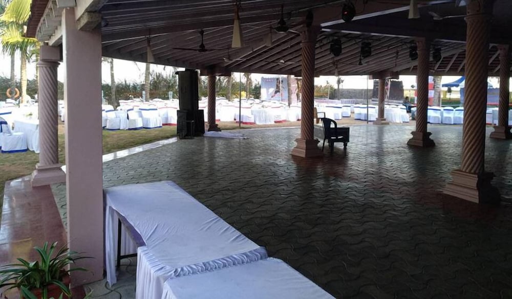 Mamalla Beach Resort 24/50