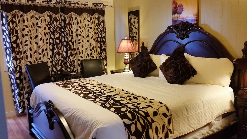 Parkway Motel & European Lodges 5/64