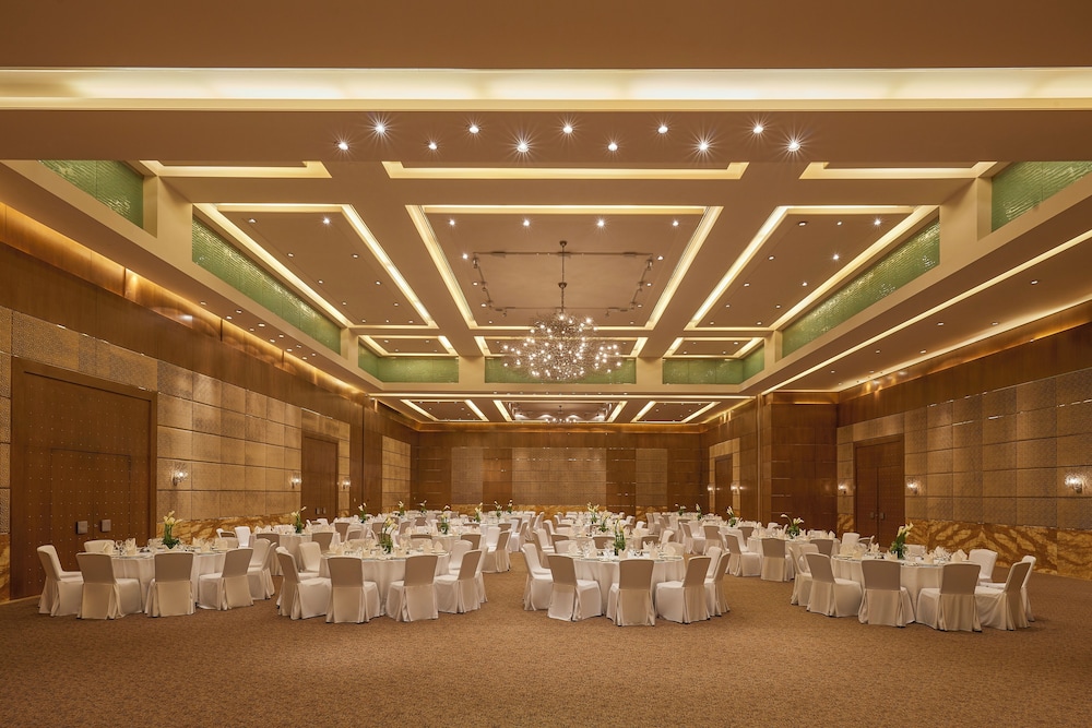 Marina Hotel Kuwait 60/67