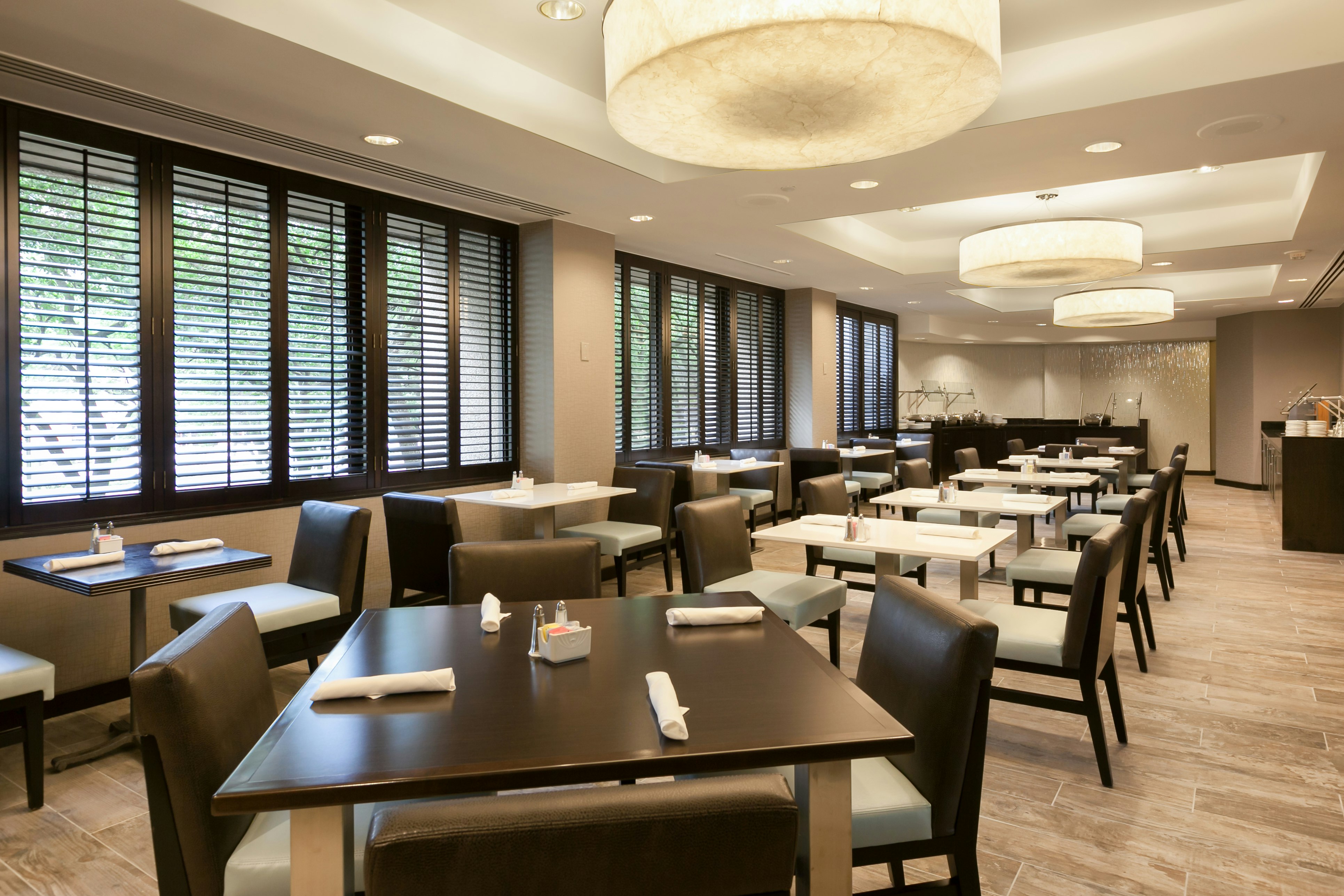 DoubleTree by Hilton Hotel & Suites Houston by the Galleria 8/26