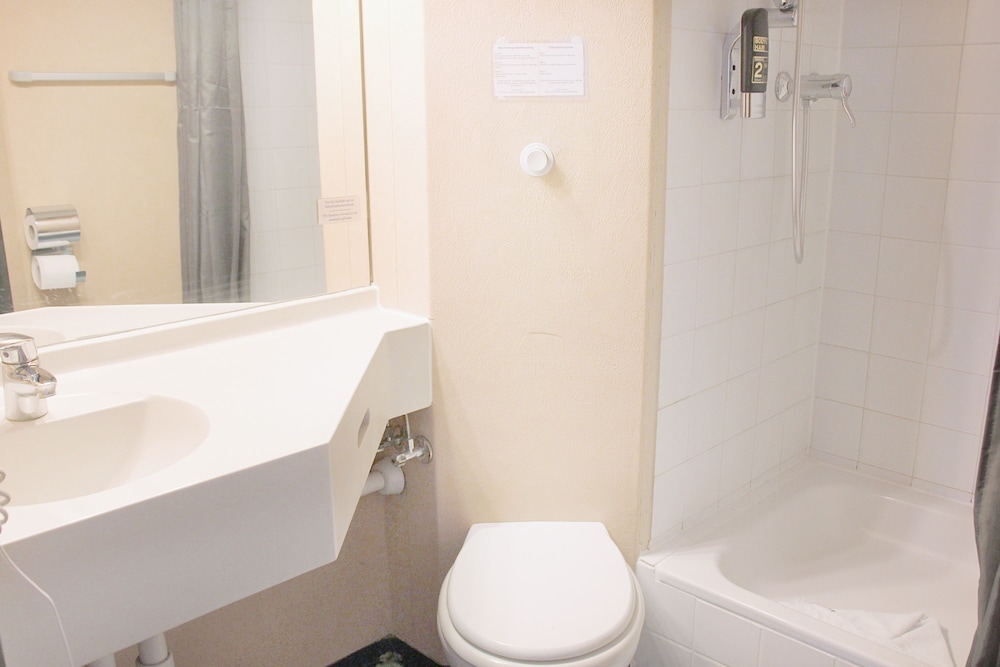 COMFORT HOTEL LEIPZIG WEST 40/43