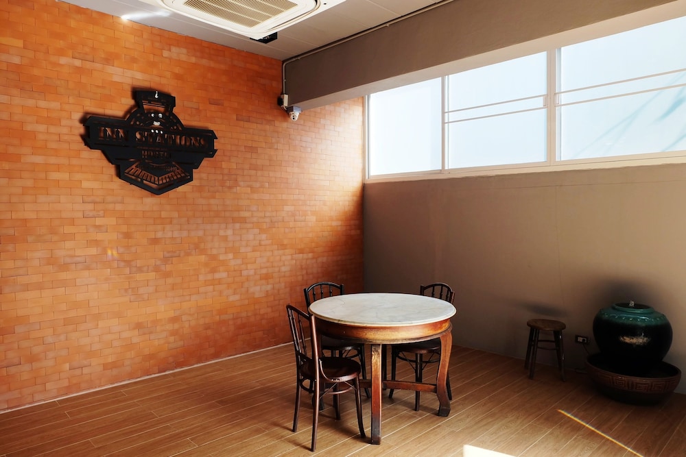 Inn Stations Hostel 35/49