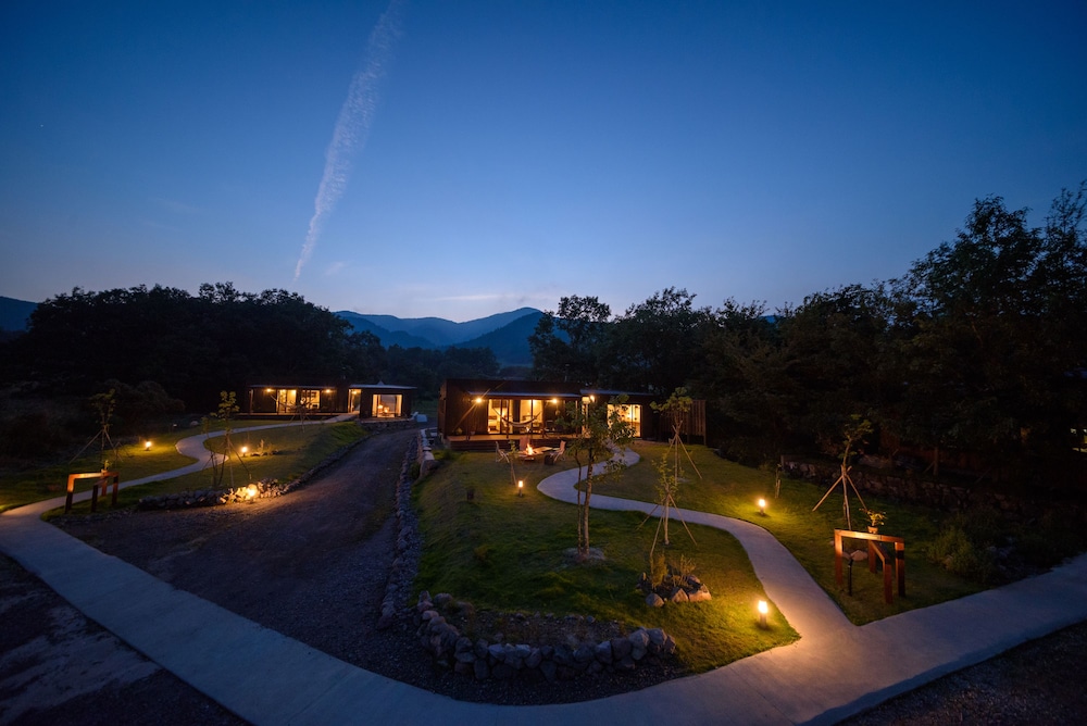 The Sense Of Wonder Holistic Glamping 46/50