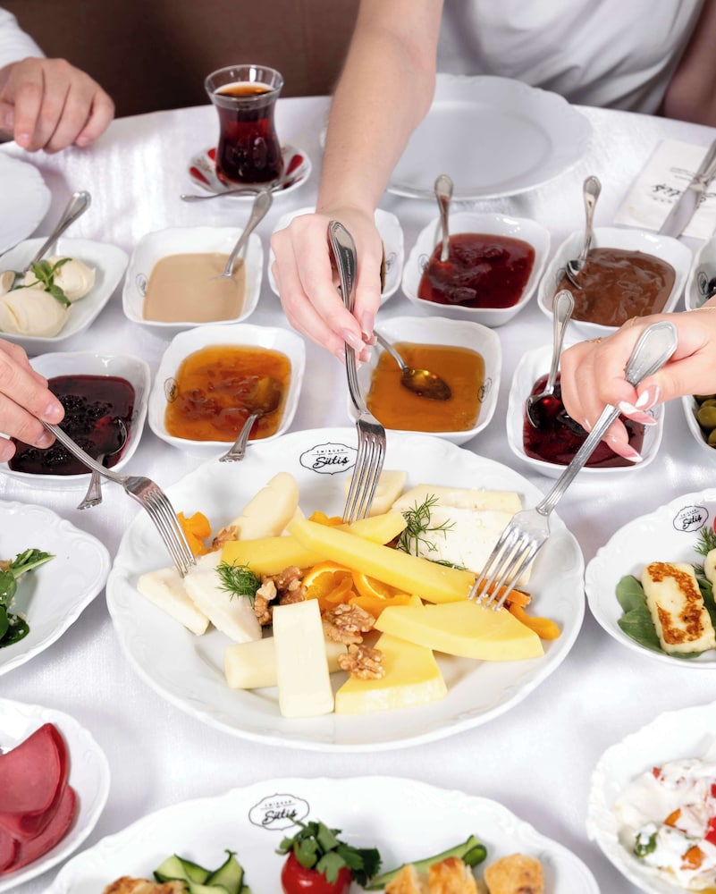 Nova Vista Deluxe and Suites Eskisehir, a member of Radisson Individuals 36/48