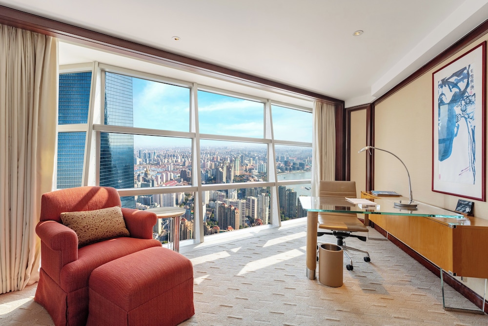 GRAND HYATT SHANGHAI 43/69