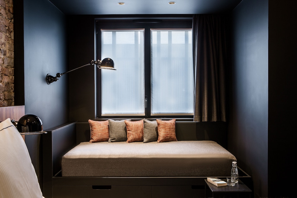 Hotel Louvre Lens (40Km From Lille) 4/55