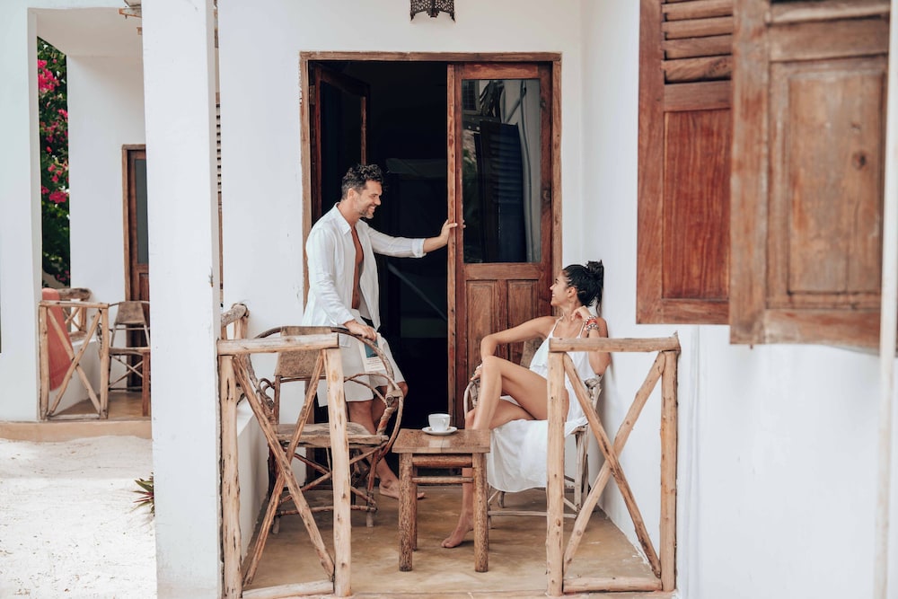 Sahari Zanzibar 13/81